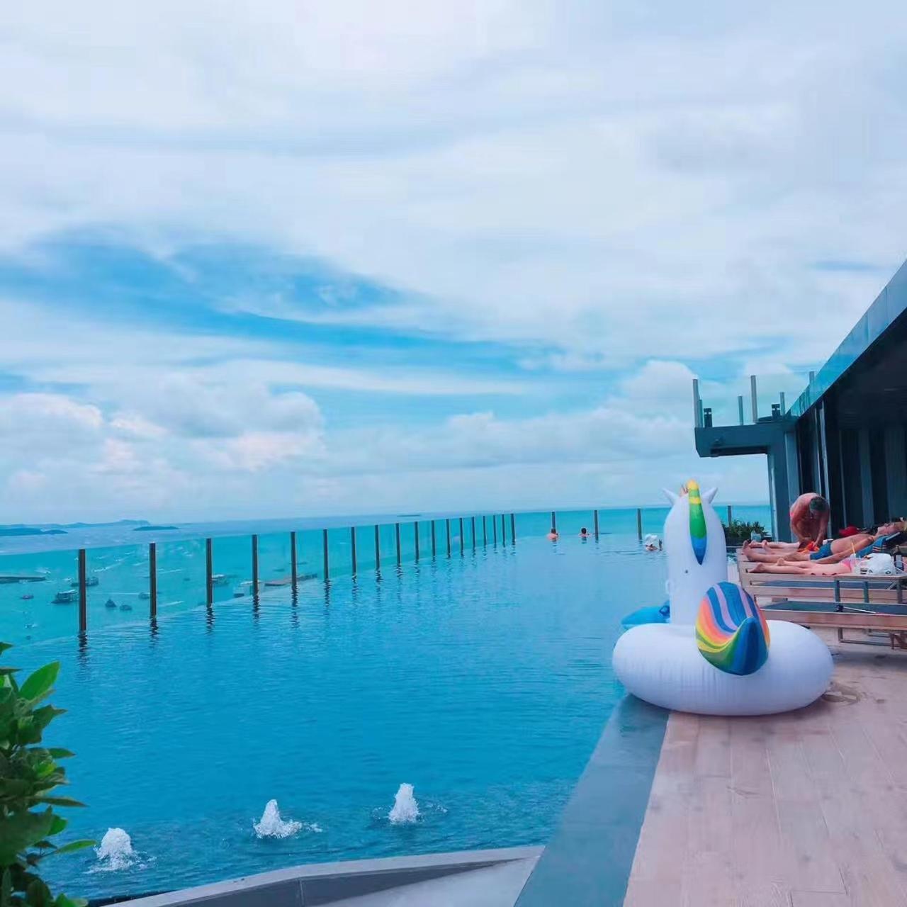 The Base Apartment Pattaya Exterior photo