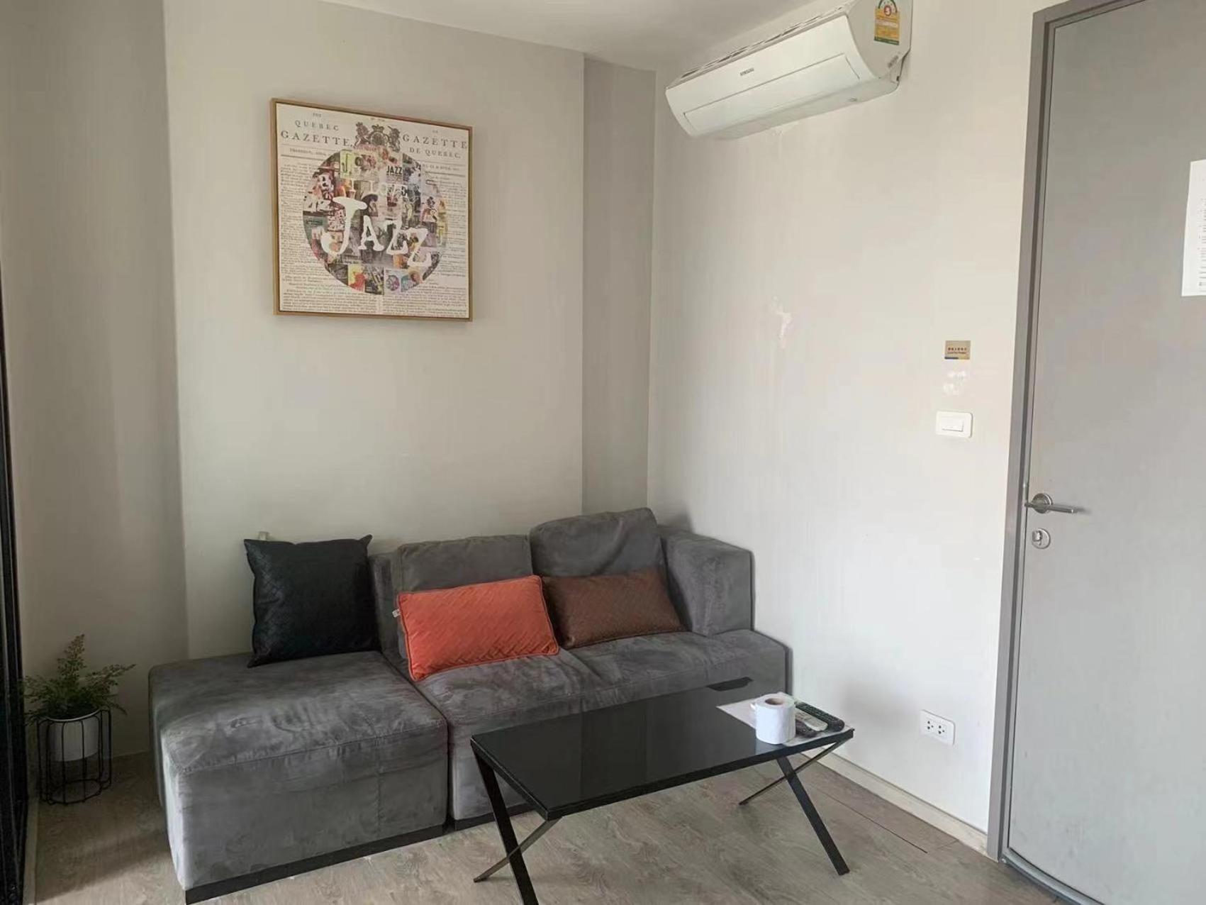 The Base Apartment Pattaya Exterior photo