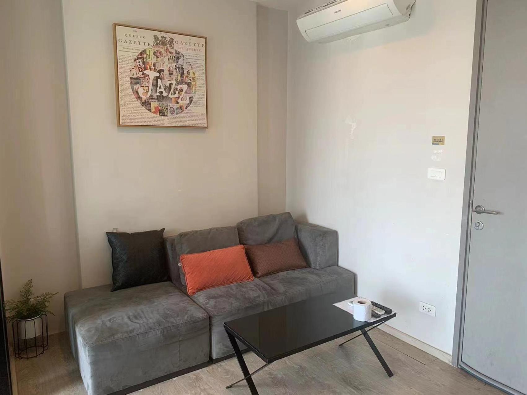 The Base Apartment Pattaya Exterior photo